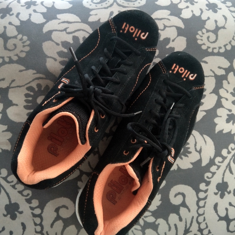Piloti shoes 8.5 Mens us